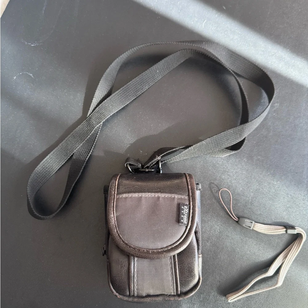 Compact Black Camera Bag